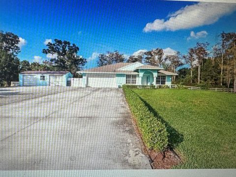 A home in Loxahatchee