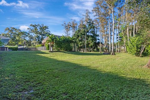 A home in Loxahatchee