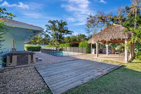 A home in Loxahatchee