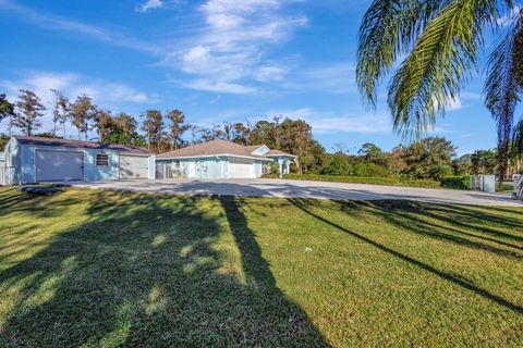 A home in Loxahatchee