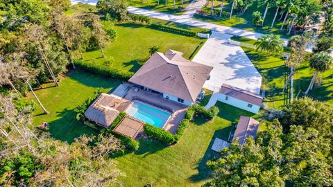 A home in Loxahatchee