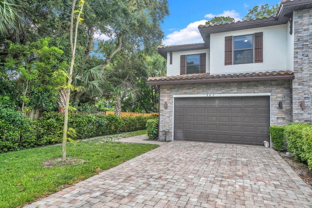 Photo of 407 Bella Sol Way, West Palm Beach, FL 33406 (MLS # B26058705)