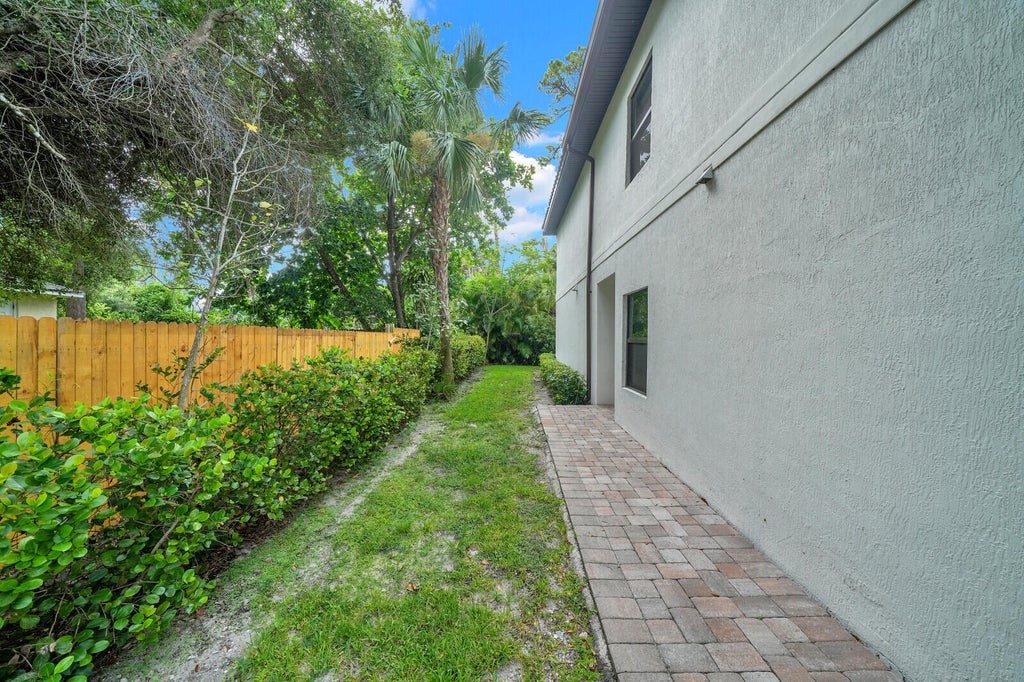 Photo of 407 Bella Sol Way, West Palm Beach, FL 33406 (MLS # B26058705)