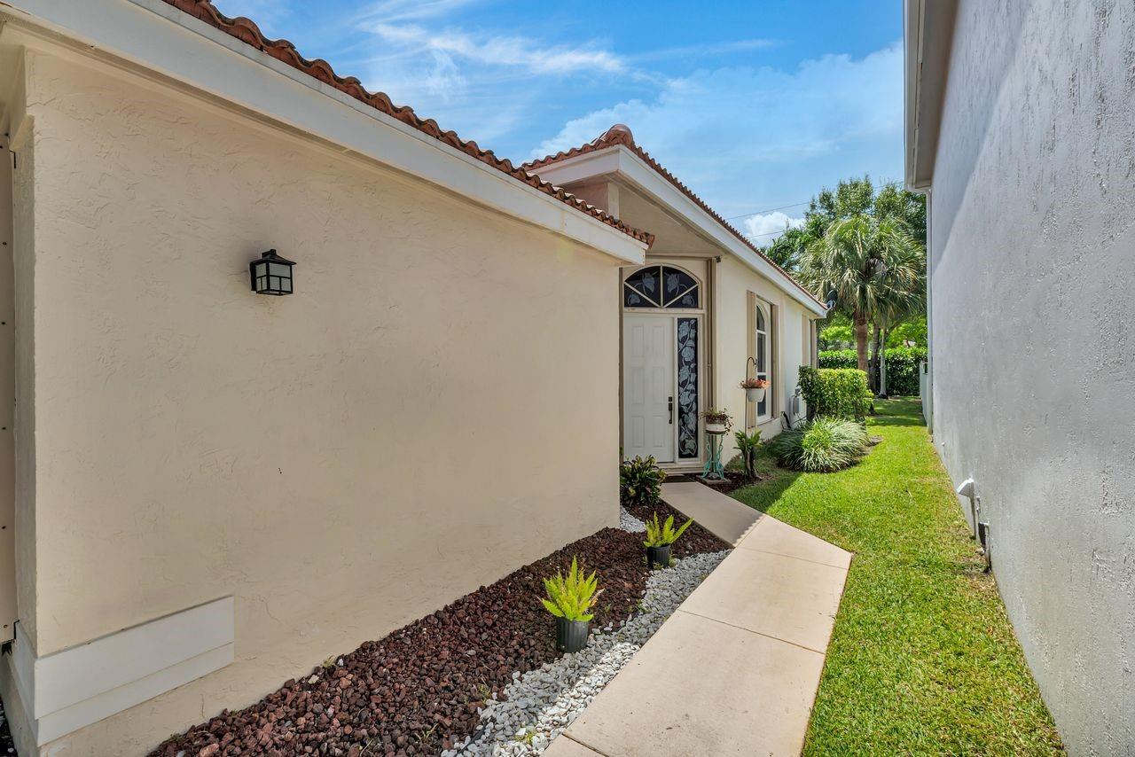 7665 NW 71st Ter, Parkland, FL, 33067/$684,000 4 7665 NW 71st Ter