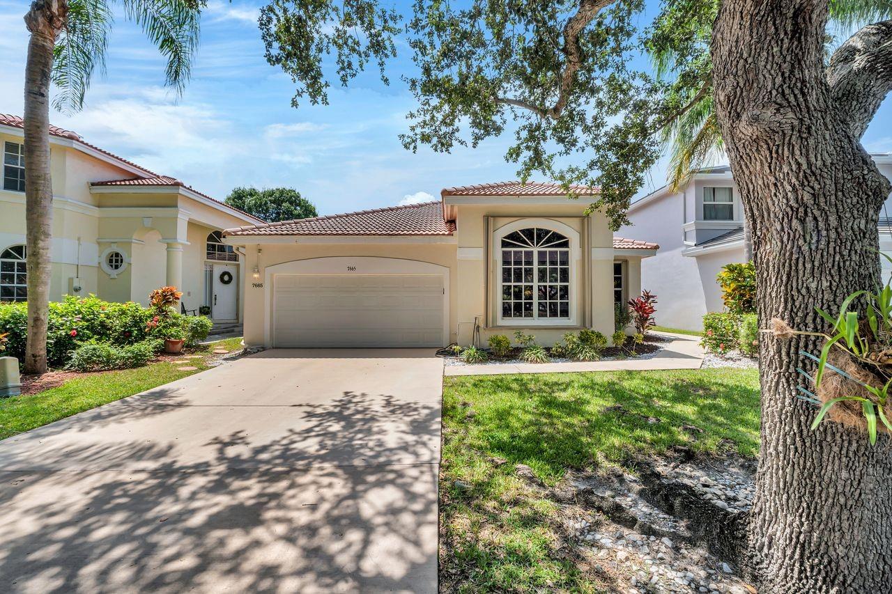 7665 NW 71st Ter, Parkland, FL, 33067/$684,000 2 7665 NW 71st Ter
