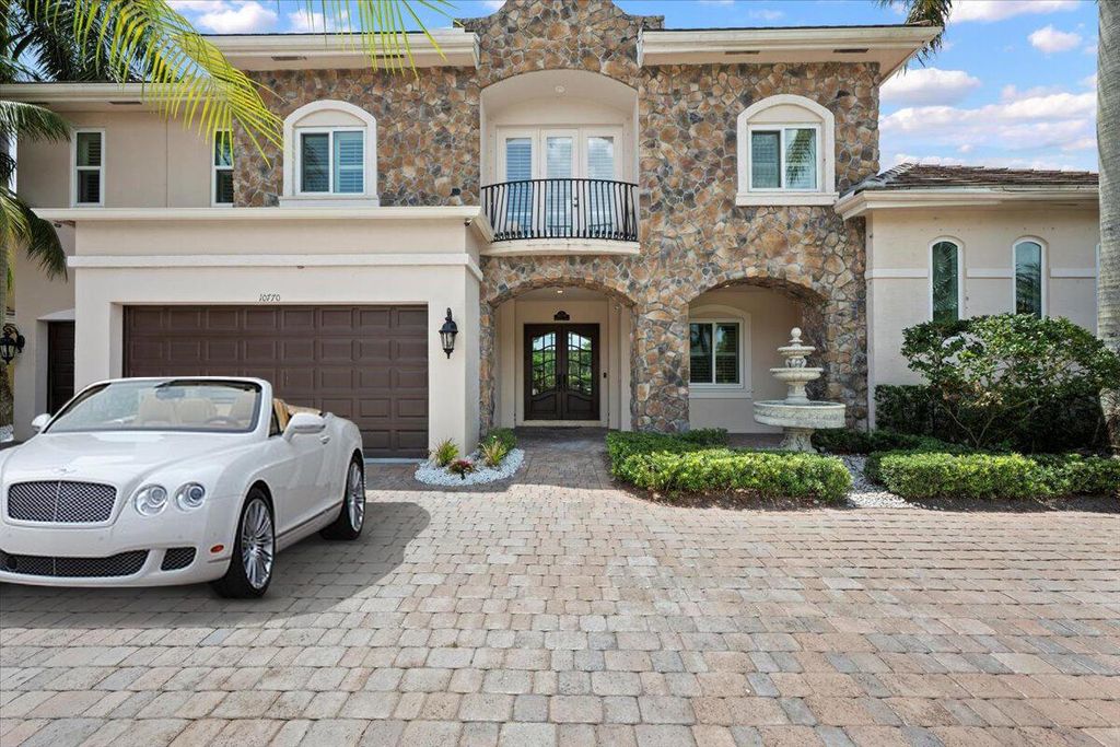 Photo of 10770 Versailles Boulevard, Wellington, FL 33449 (MLS # R11098671)