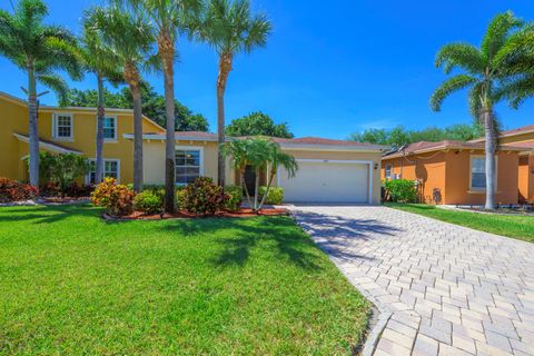 887 Fieldstone Way West Palm Beach FL 33413