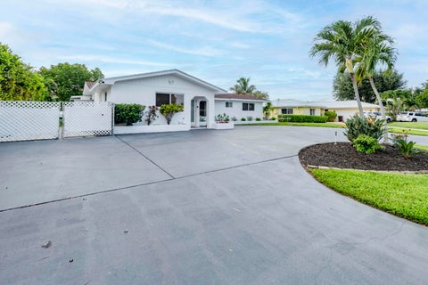 Tiny photo for 7951 W Lake Drive, Lake Clarke Shores, FL 33406 (MLS # B26051620)
