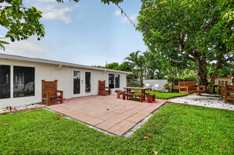 Tiny photo for 7951 W Lake Drive, Lake Clarke Shores, FL 33406 (MLS # B26051620)