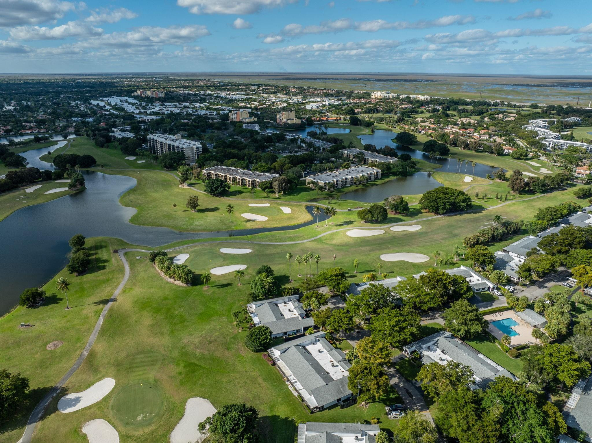 VILLAS AT BONAVENTURE IN - Residential