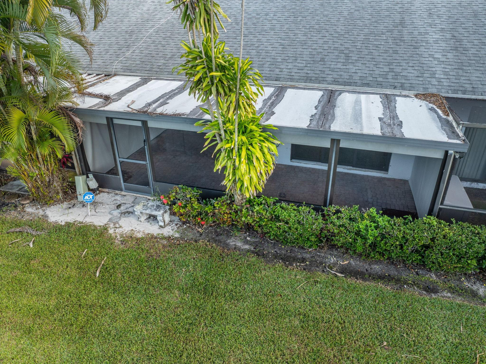 VILLAS AT BONAVENTURE IN - Residential