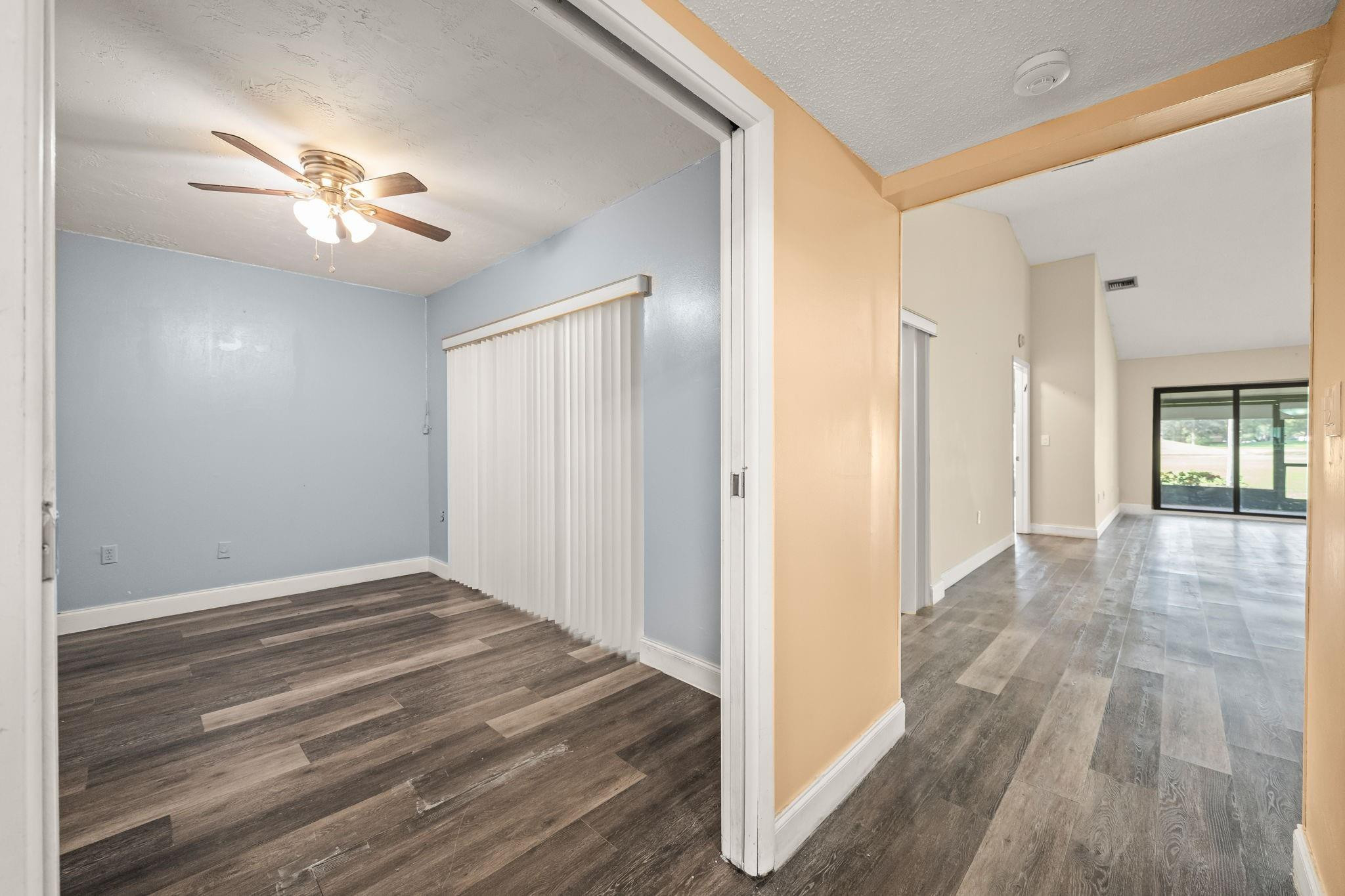 VILLAS AT BONAVENTURE IN - Residential