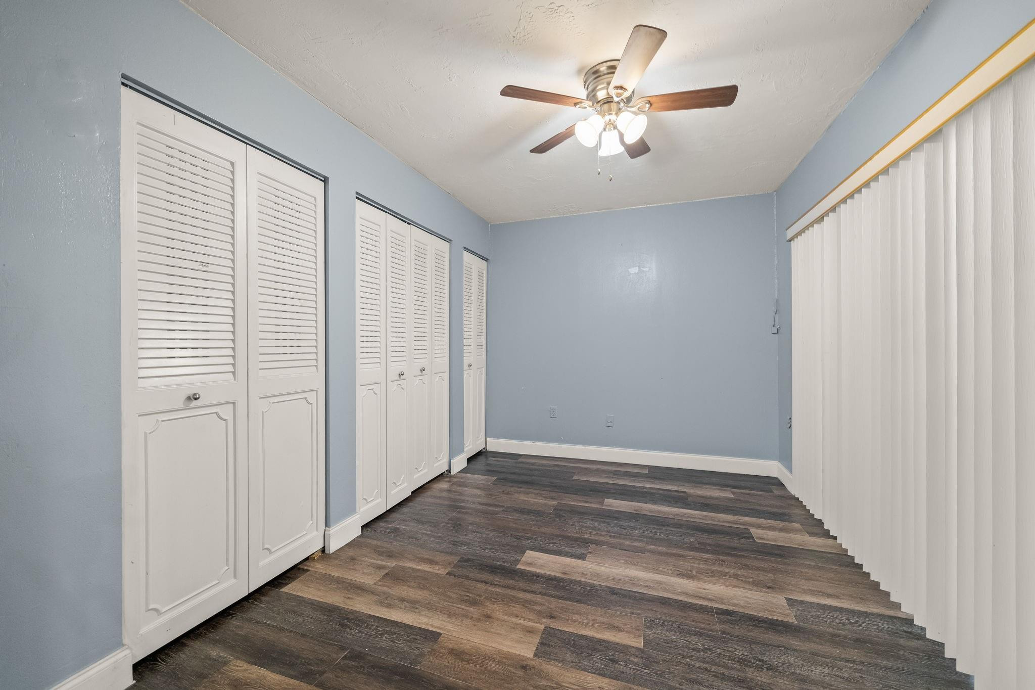 VILLAS AT BONAVENTURE IN - Residential