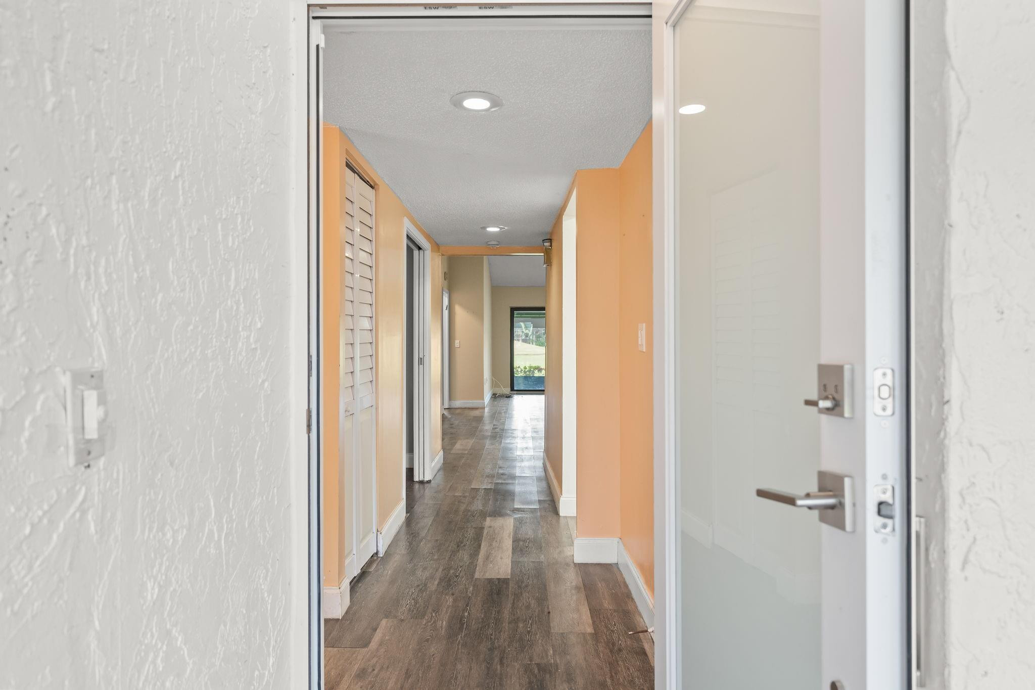 VILLAS AT BONAVENTURE IN - Residential