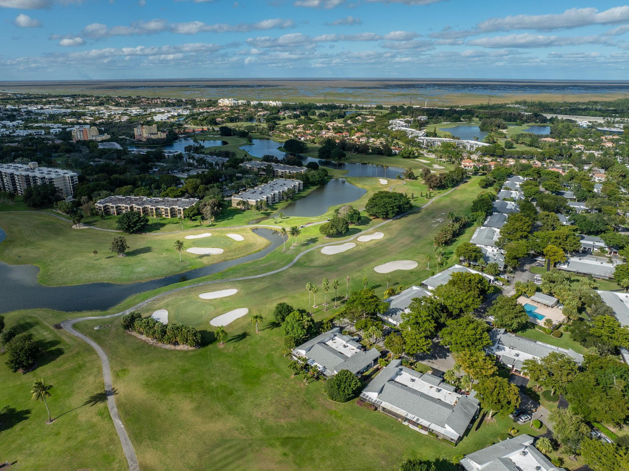 VILLAS AT BONAVENTURE IN - Residential