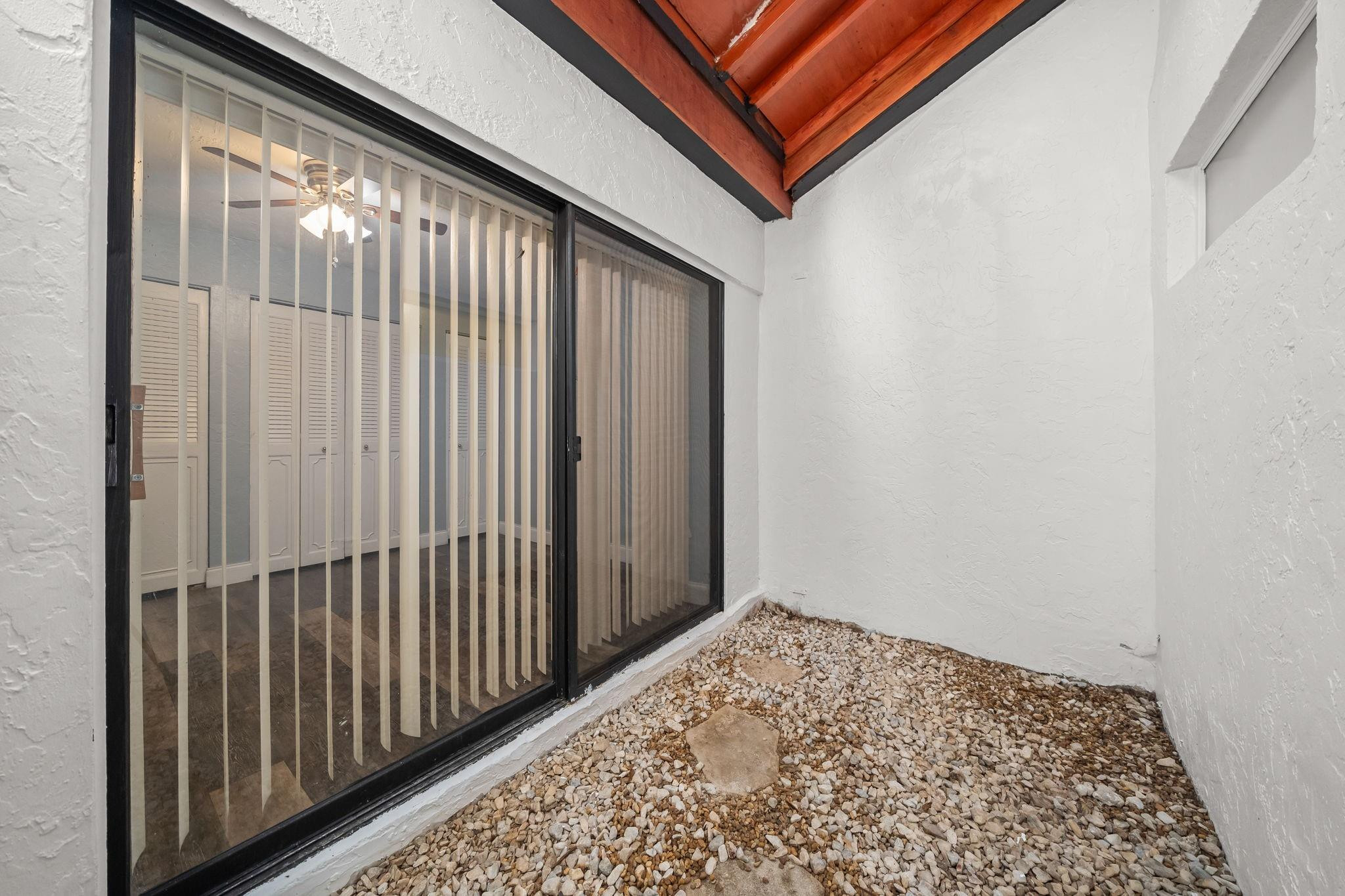 VILLAS AT BONAVENTURE IN - Residential