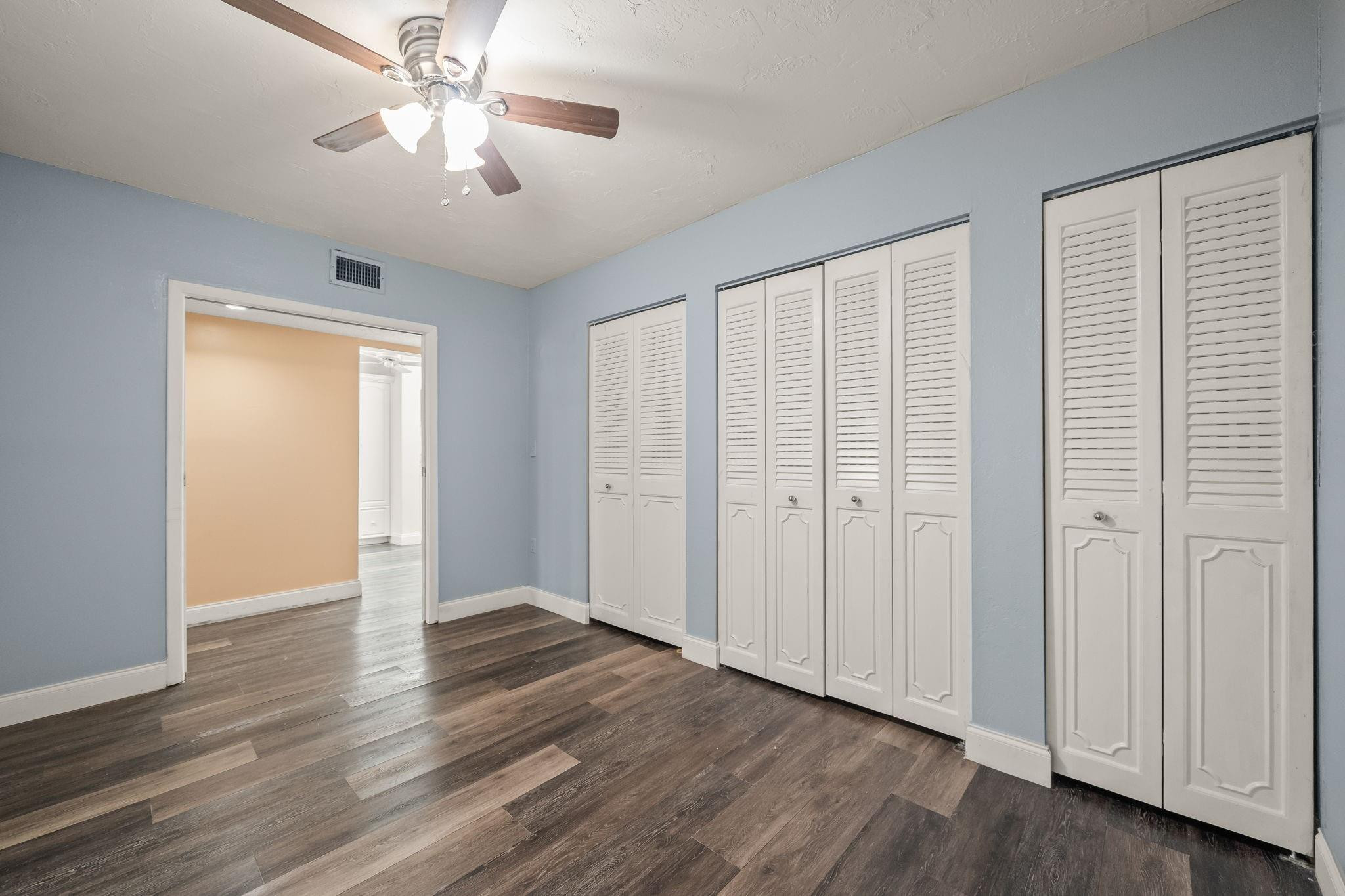 VILLAS AT BONAVENTURE IN - Residential