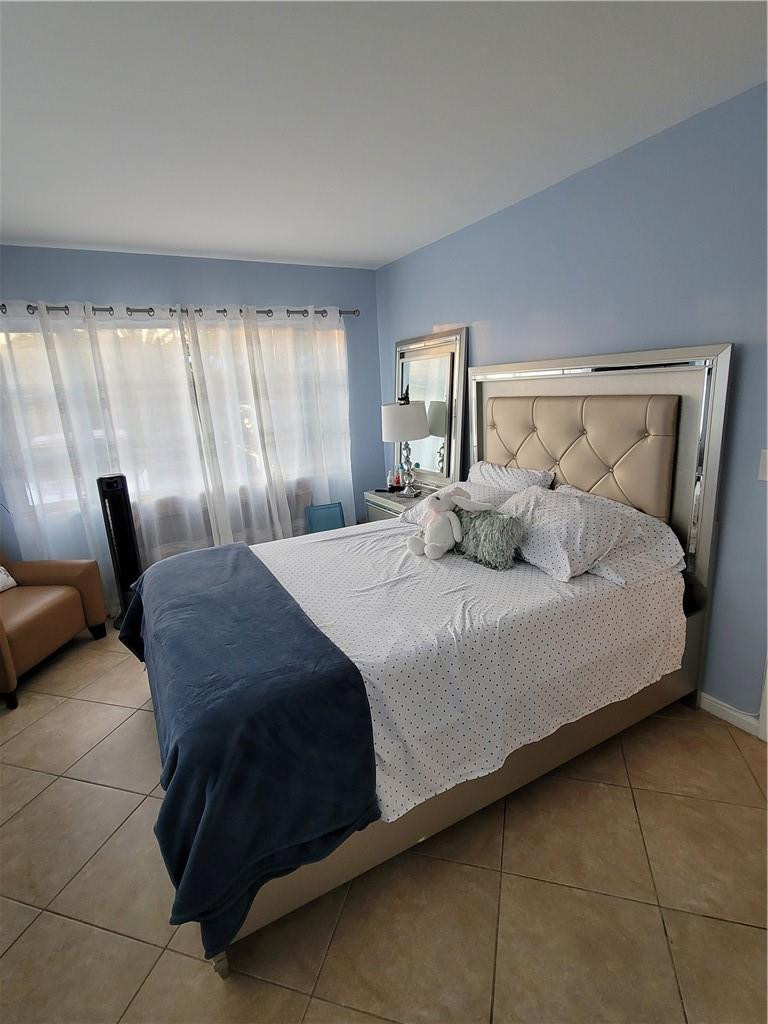 IMPERIAL POINT GARDENS - Residential