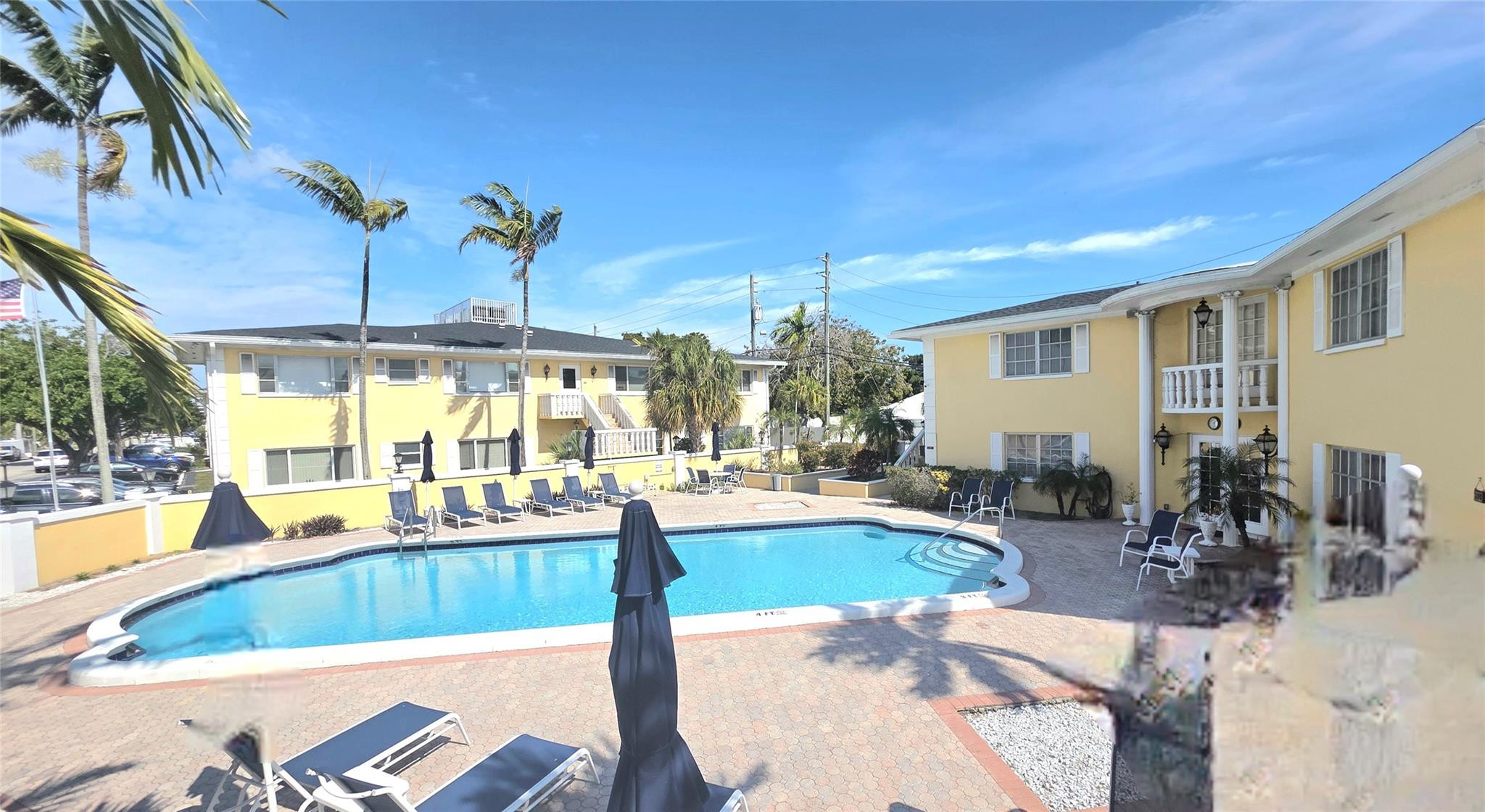 IMPERIAL POINT GARDENS - Residential