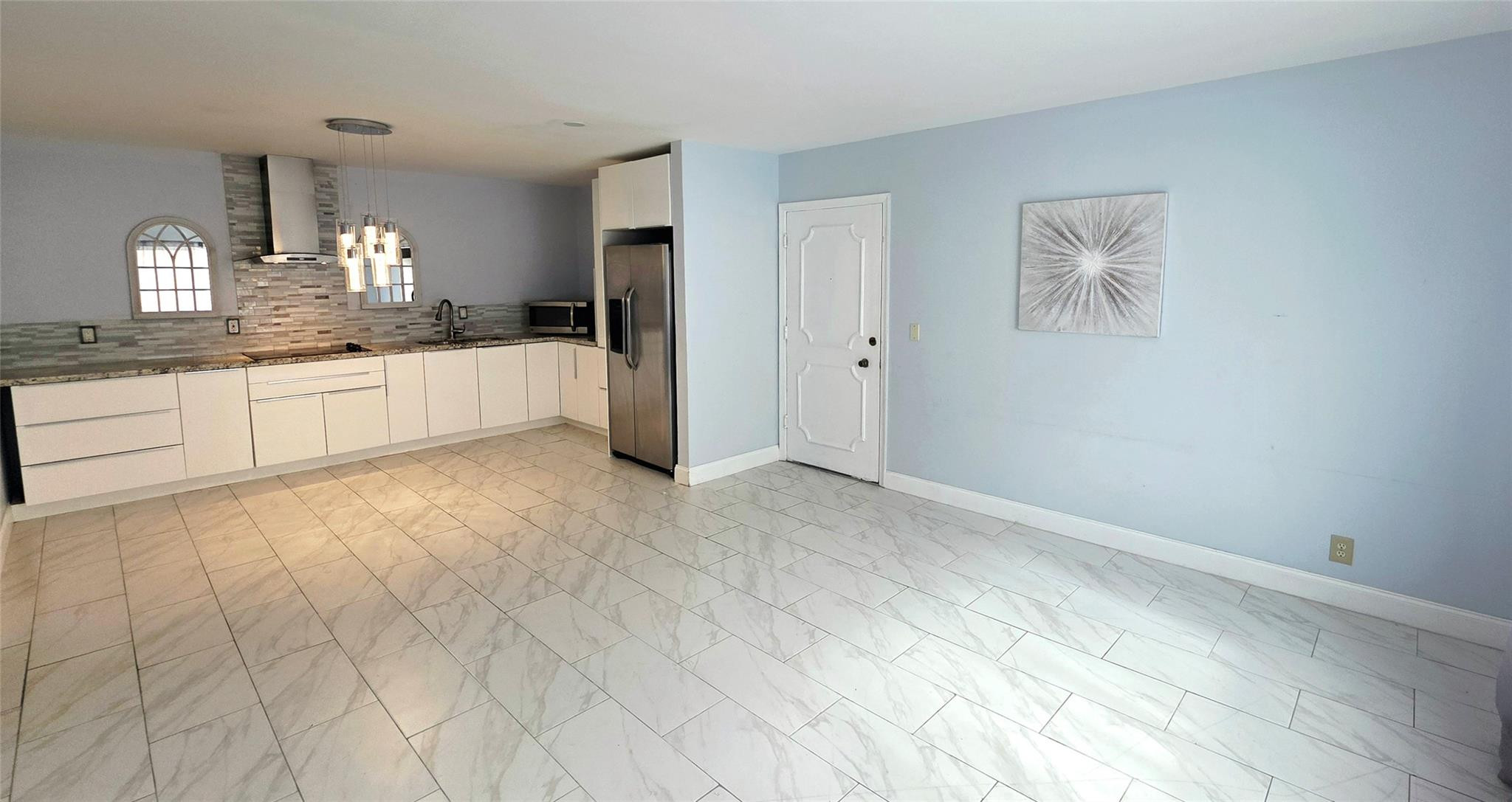 IMPERIAL POINT GARDENS - Residential