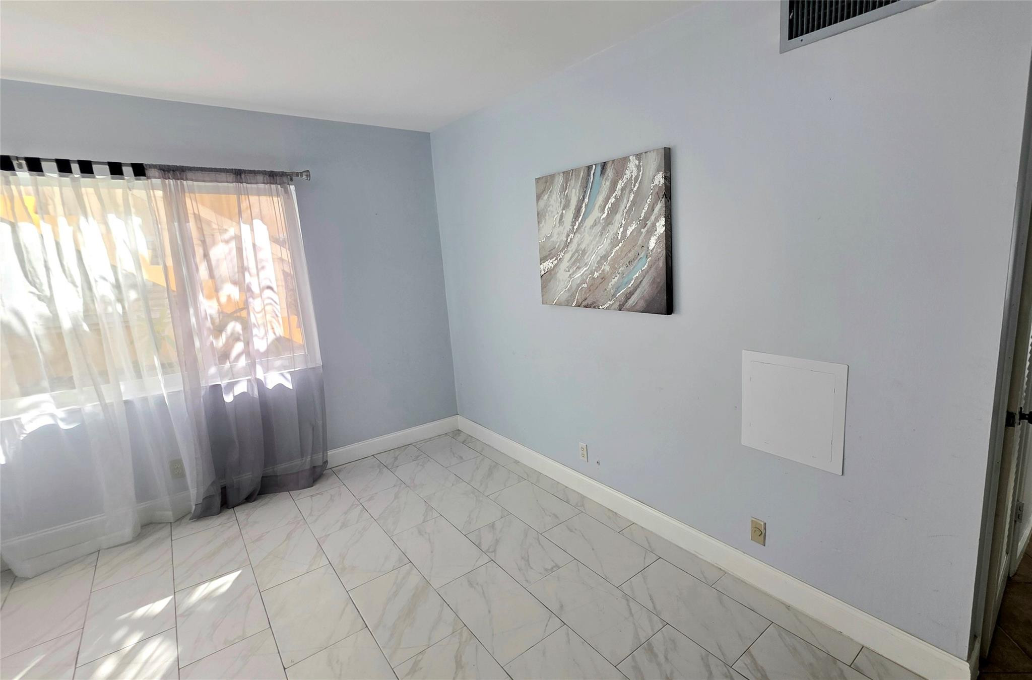 IMPERIAL POINT GARDENS - Residential