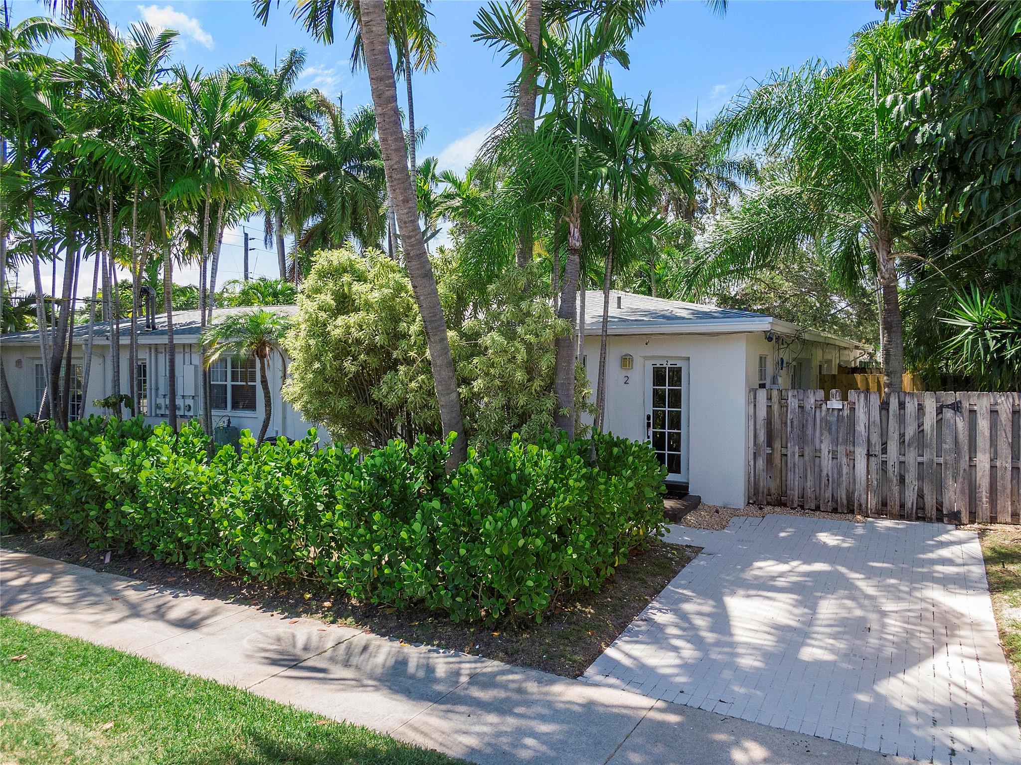 Updated 1 Bedroom/1 bath Villa! This unit is completely updated. Washer /Dryer in the unit. Ready to move in. Private patio with deck! Shared Common Pool with additional outdoor amenities. Excellent Location in the Best section of Victoria park! The property has Lush Foliage surrounding the property and provides a very relaxing private feel. Downtown Skyline Views!! Minutes to Las Olas, Flagler Village, The beach. This is a great opportunity you wont want to miss! Water and internet included. Private parking space. Small pet allowed.