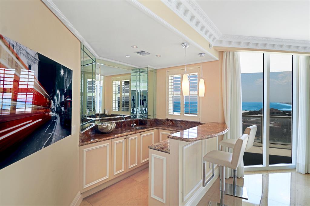 Ritz Carlton Residences - Residential