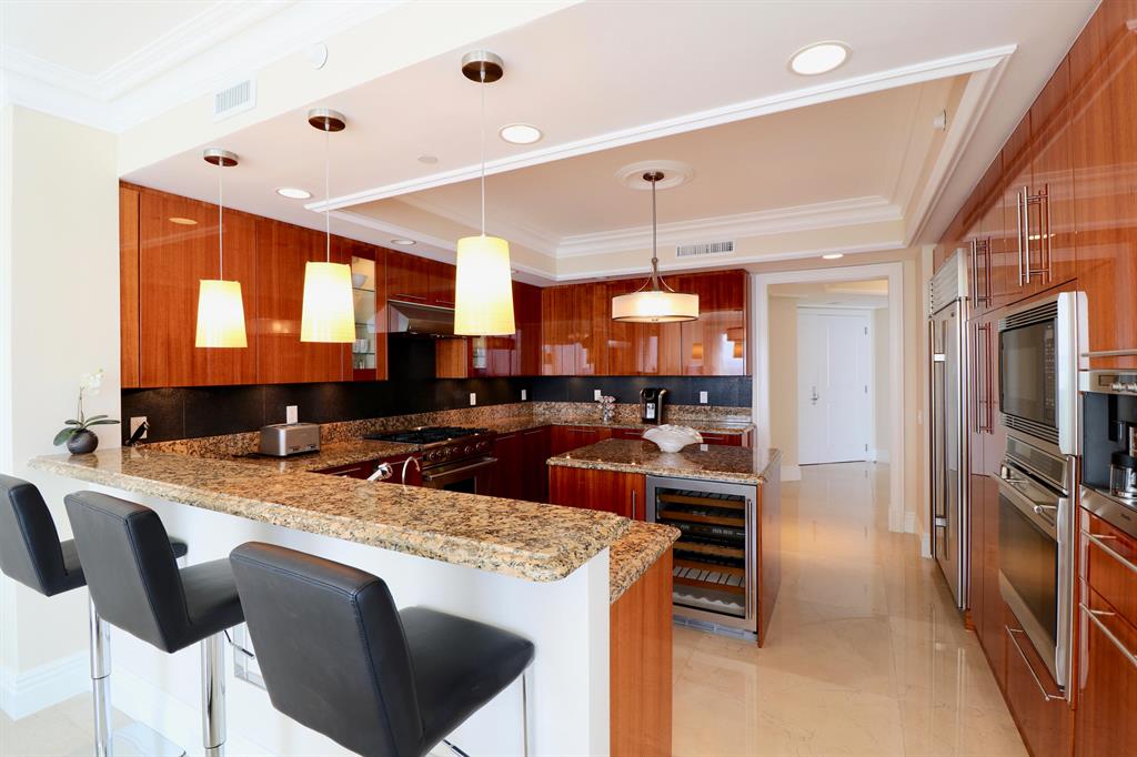 Ritz Carlton Residences - Residential