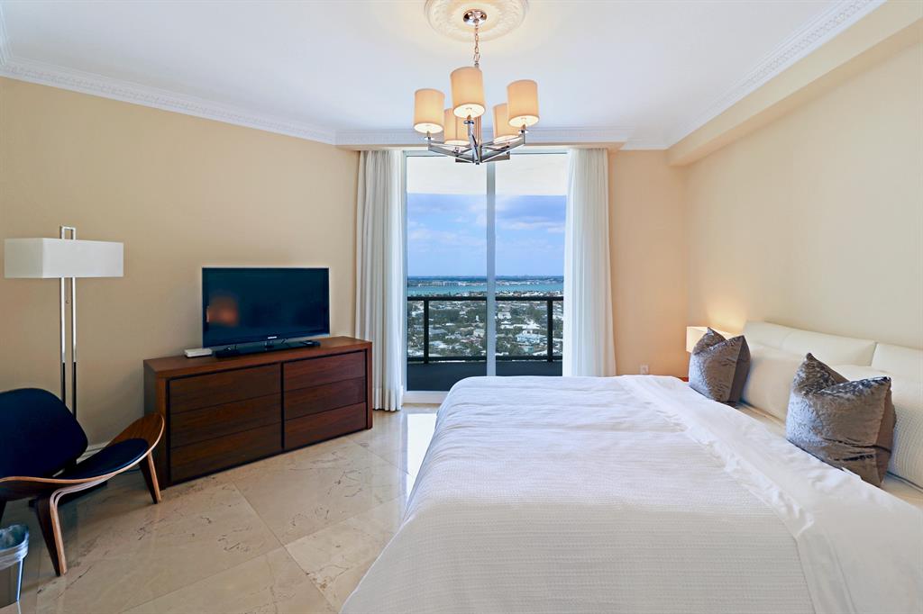 Ritz Carlton Residences - Residential