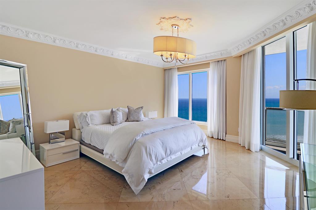 Ritz Carlton Residences - Residential