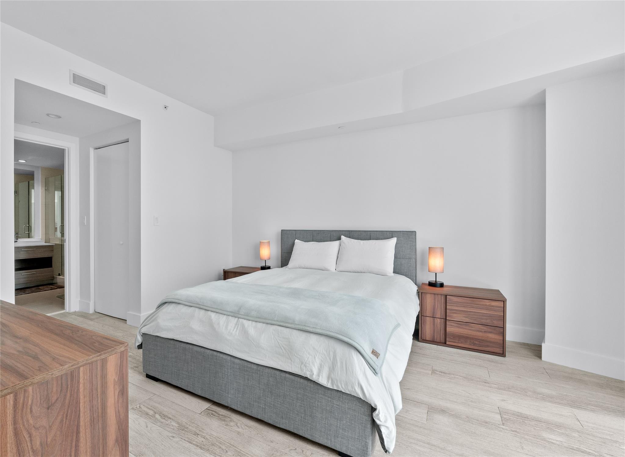 1300 S Miami Ave 2003