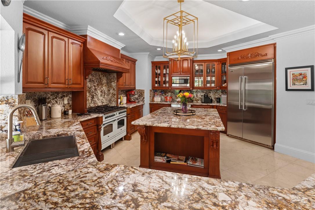 SUNSHINE RANCHES - Residential