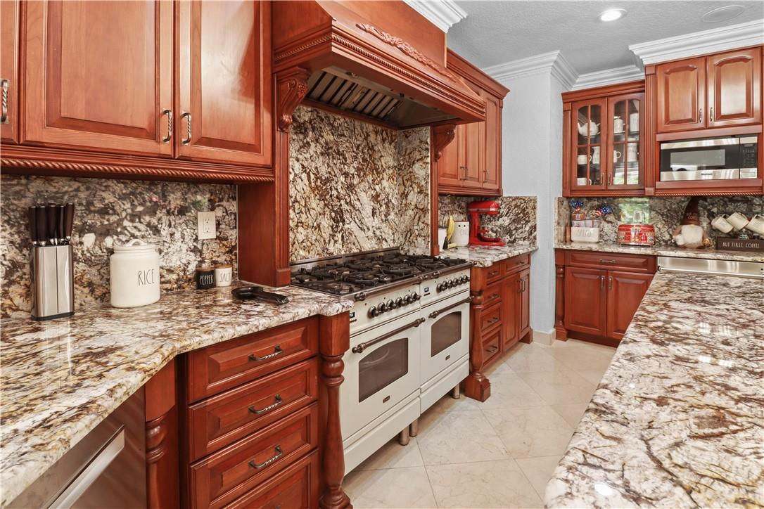 SUNSHINE RANCHES - Residential