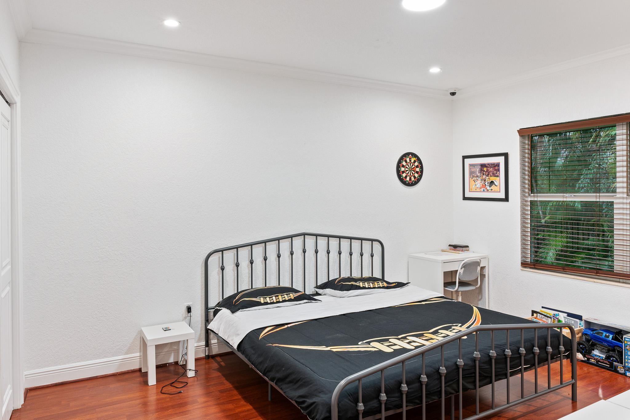 SUNSHINE RANCHES - Residential