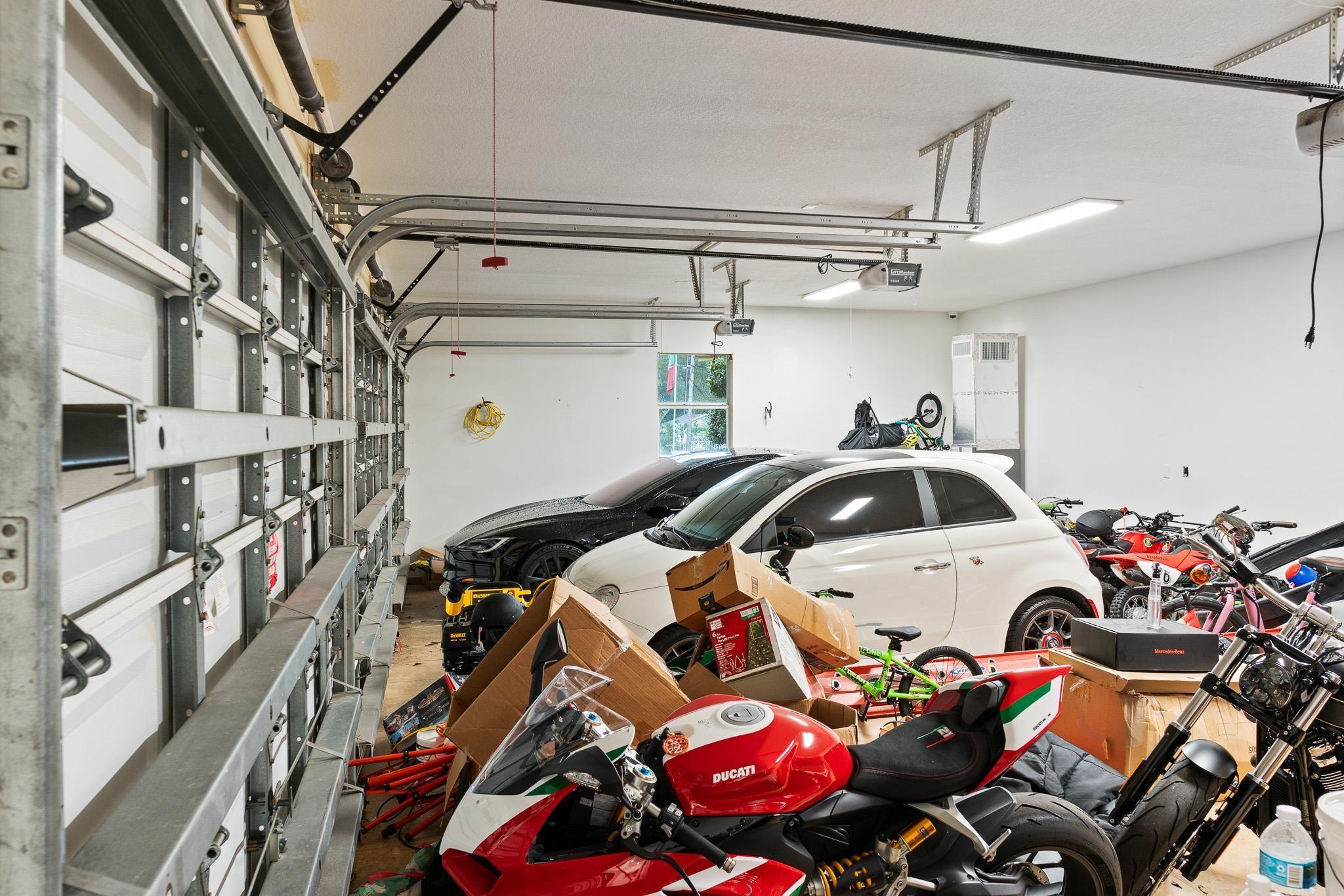 SUNSHINE RANCHES - Residential