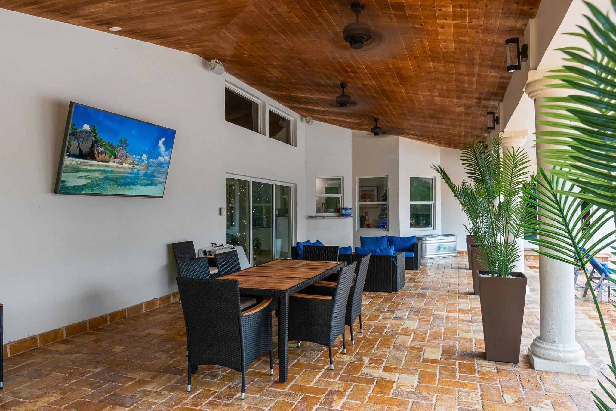 SUNSHINE RANCHES - Residential