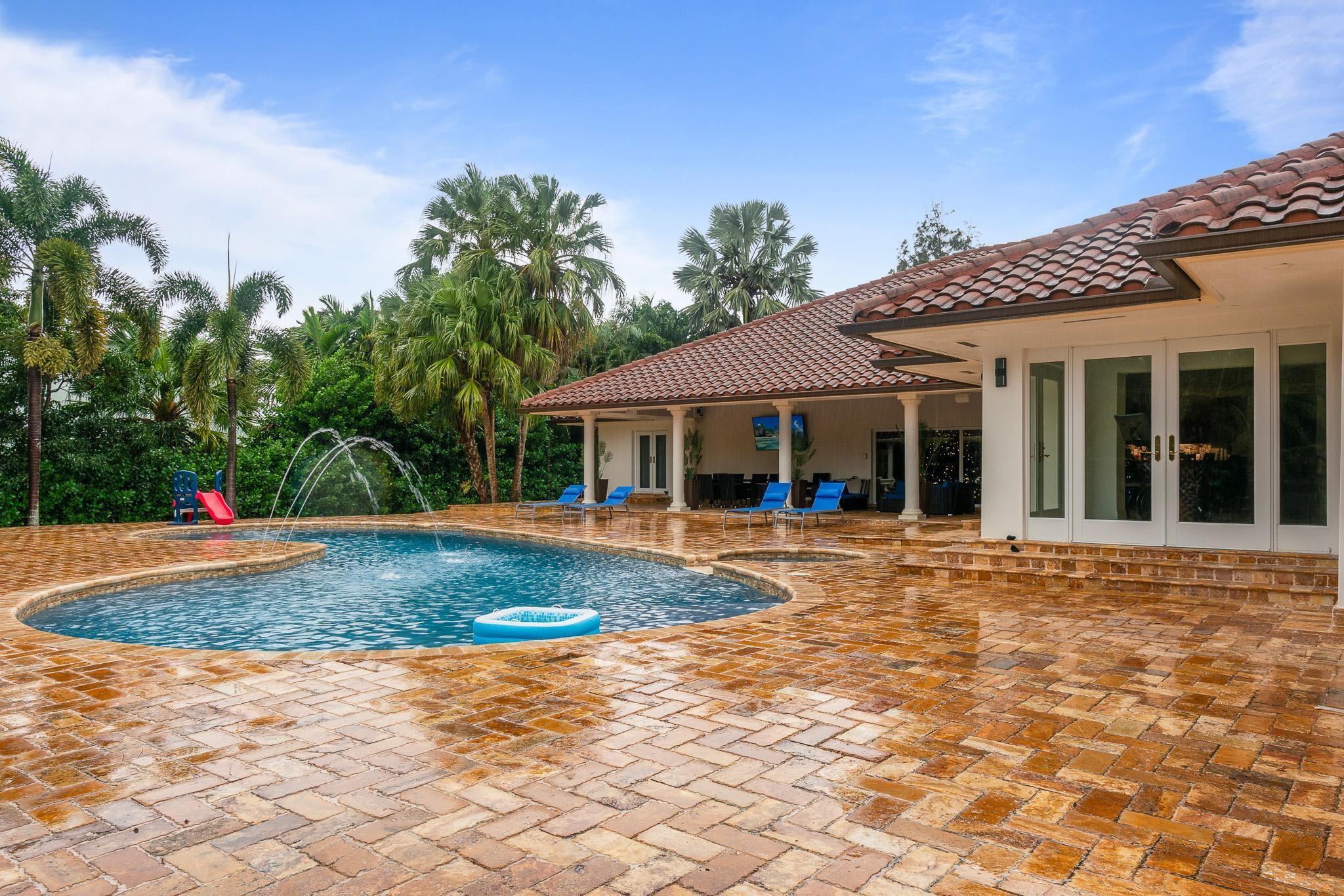 SUNSHINE RANCHES - Residential