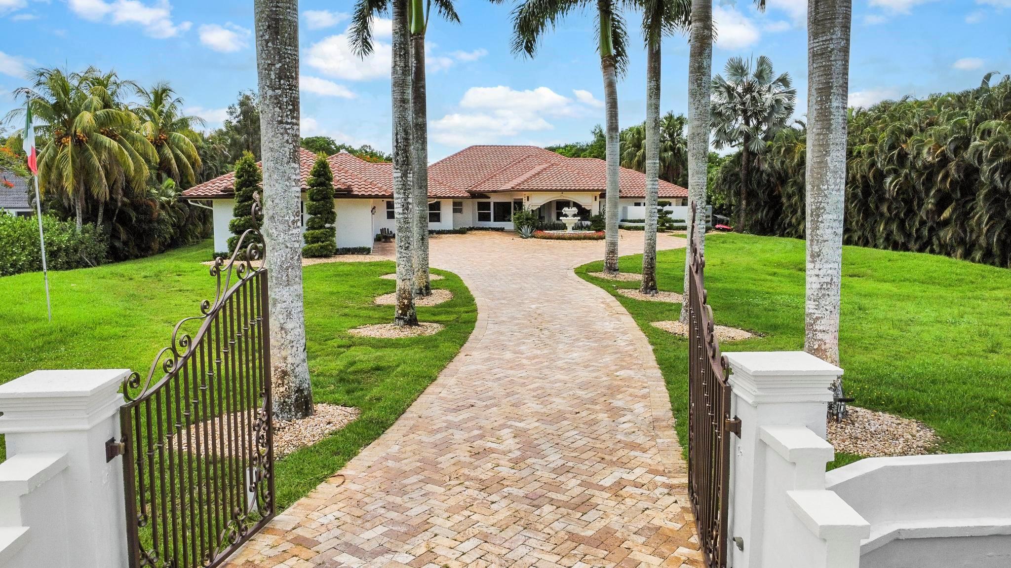 SUNSHINE RANCHES - Residential