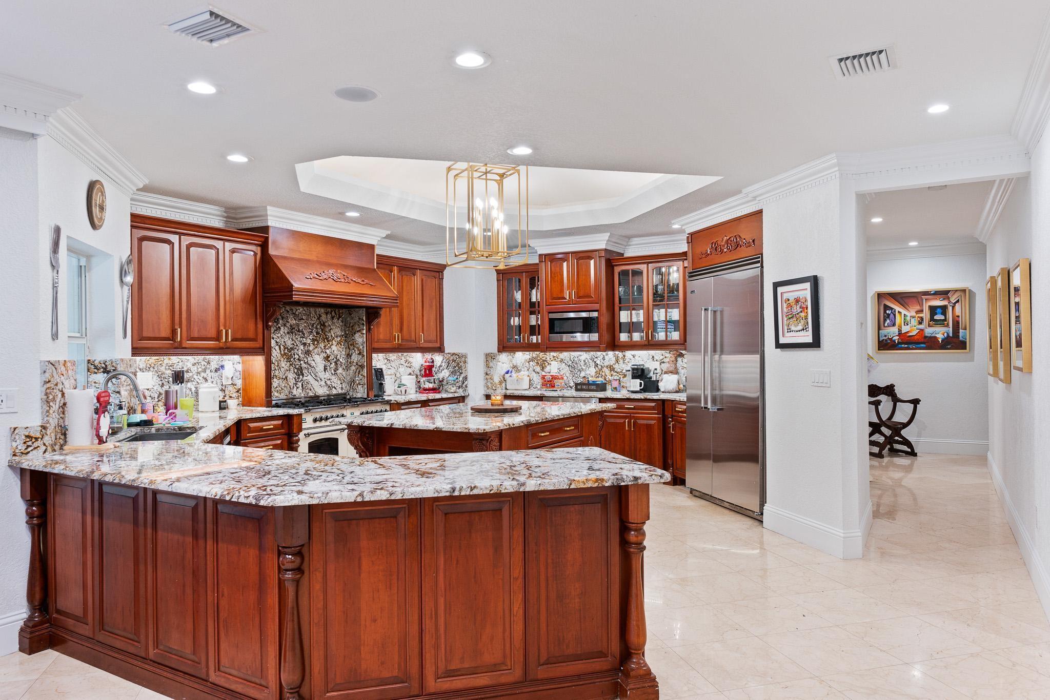 SUNSHINE RANCHES - Residential