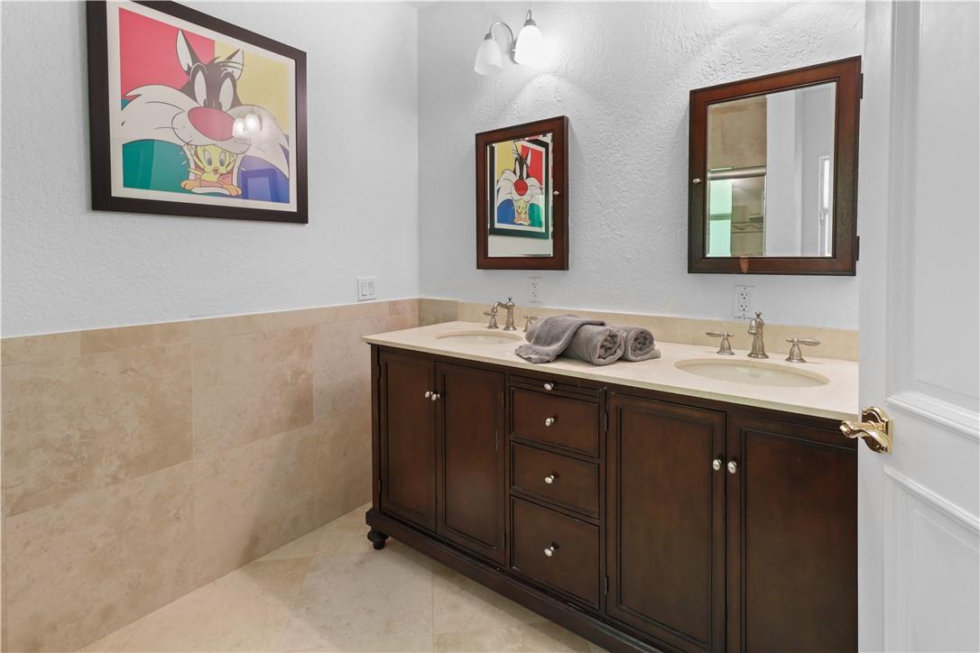 SUNSHINE RANCHES - Residential