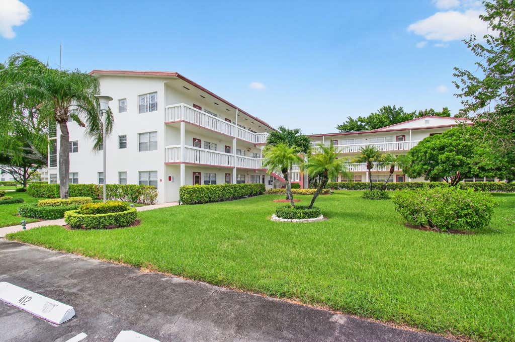 Photo of 384 Fanshaw J, Boca Raton, FL 33434 (MLS # R11118788)