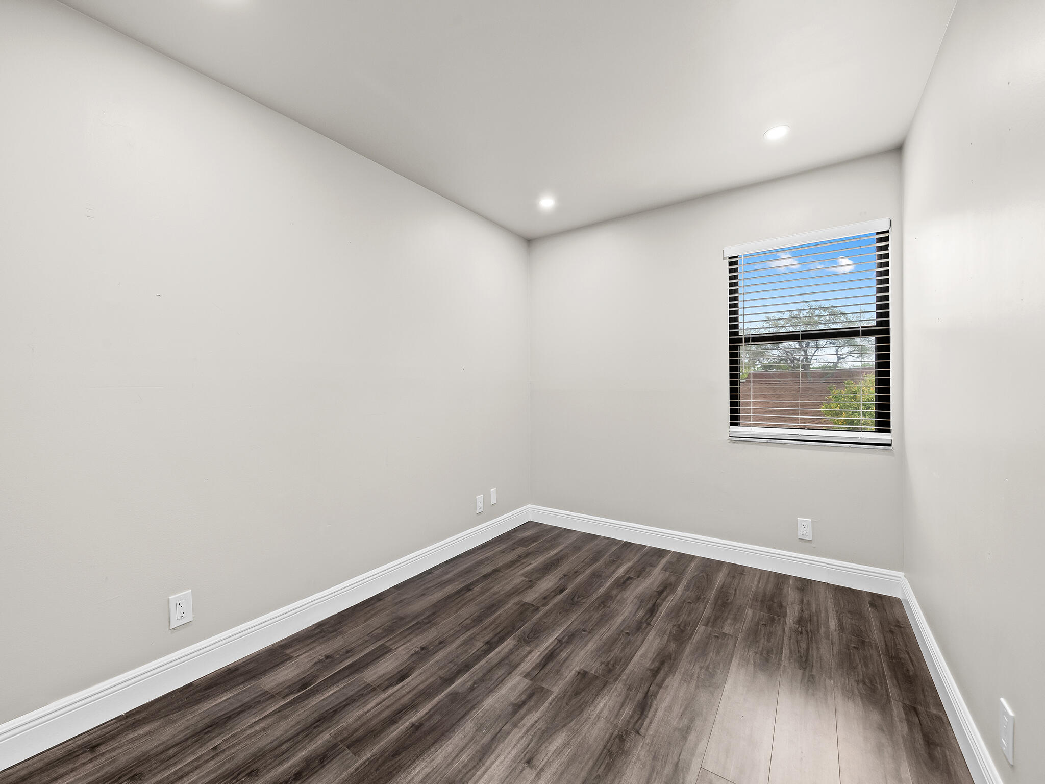 VILLAGE AT BLUE LAKE CONDO - Residential