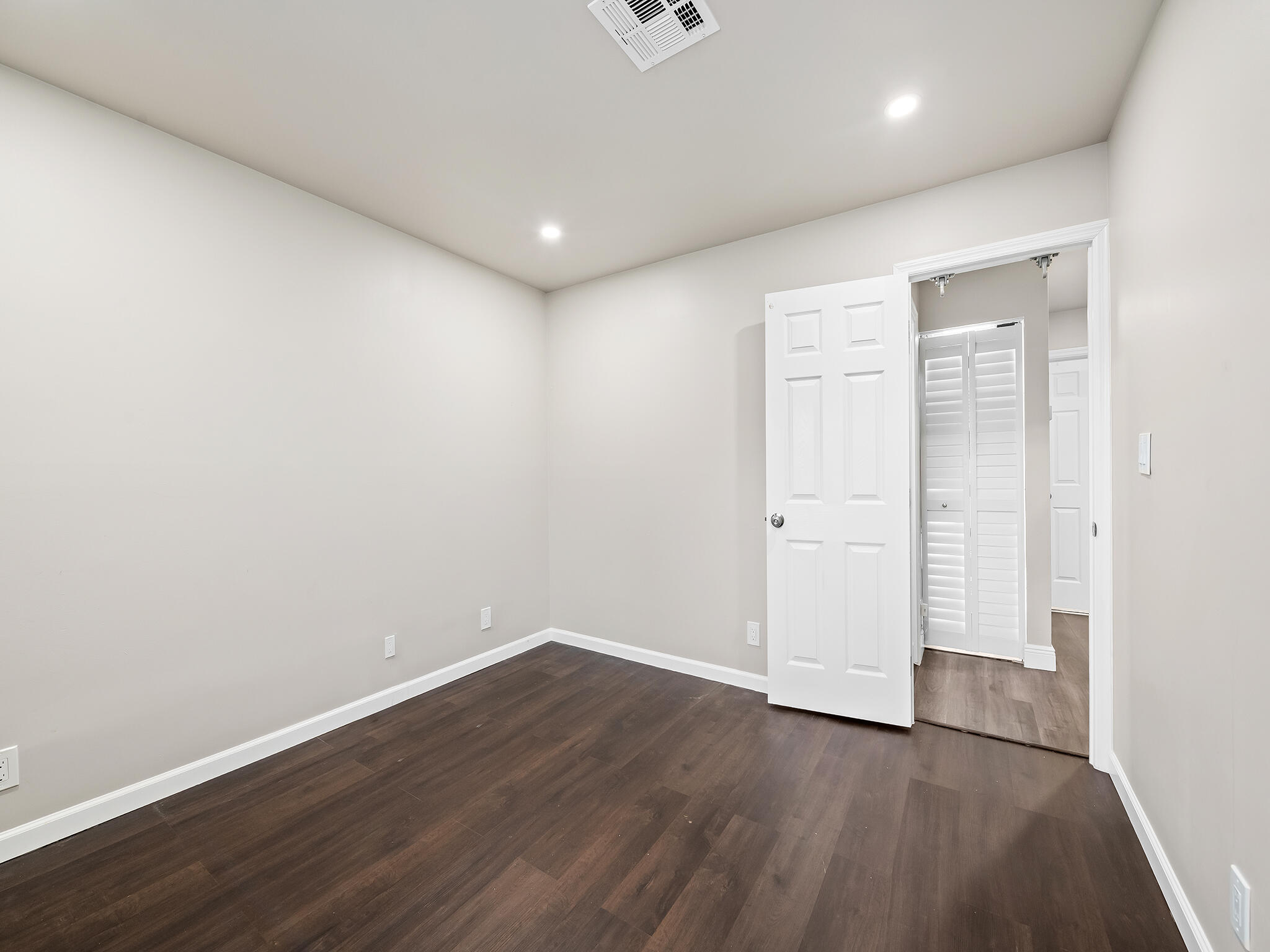 VILLAGE AT BLUE LAKE CONDO - Residential