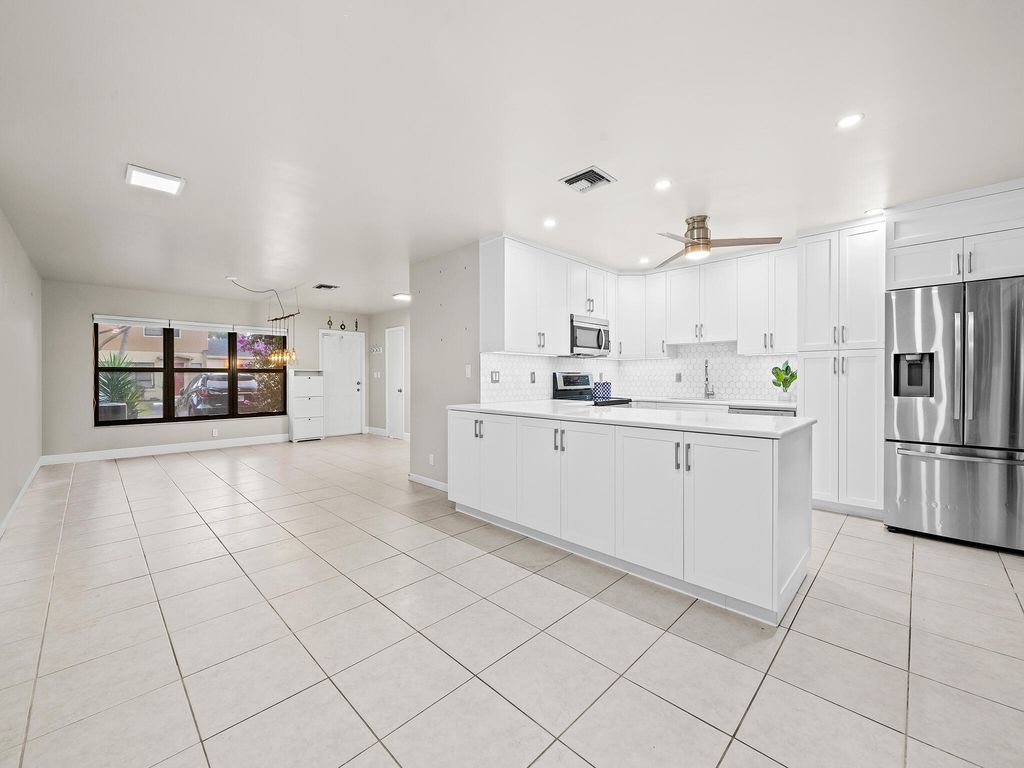 Photo of 3370 Beau Rivage Drive #5d, Pompano Beach, FL 33064 (MLS # B26003388)