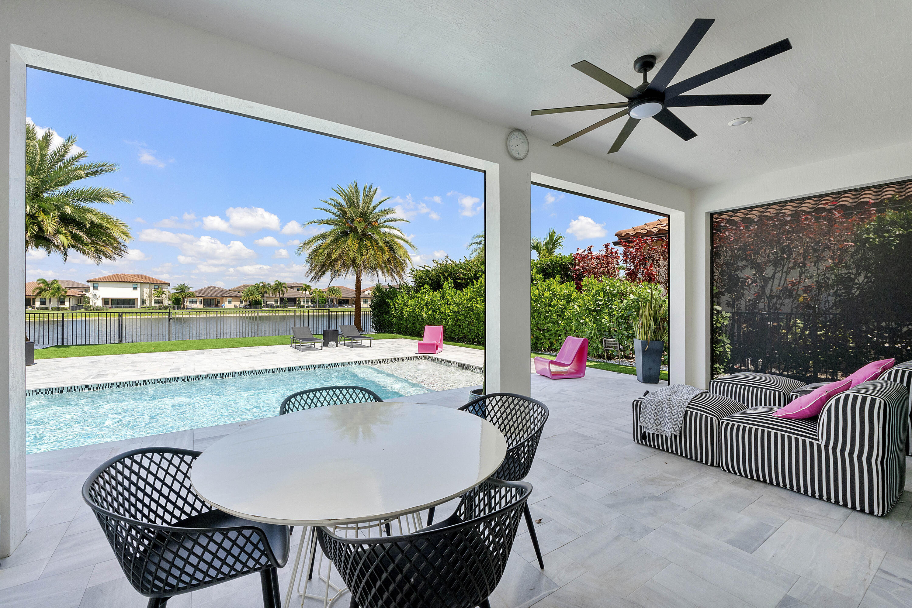 PARKLAND BAY - Residential