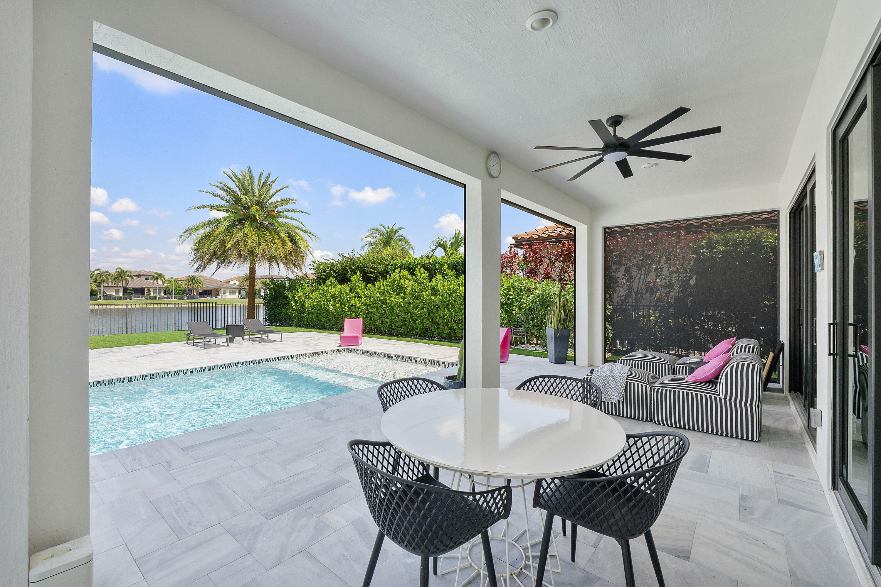 PARKLAND BAY - Residential