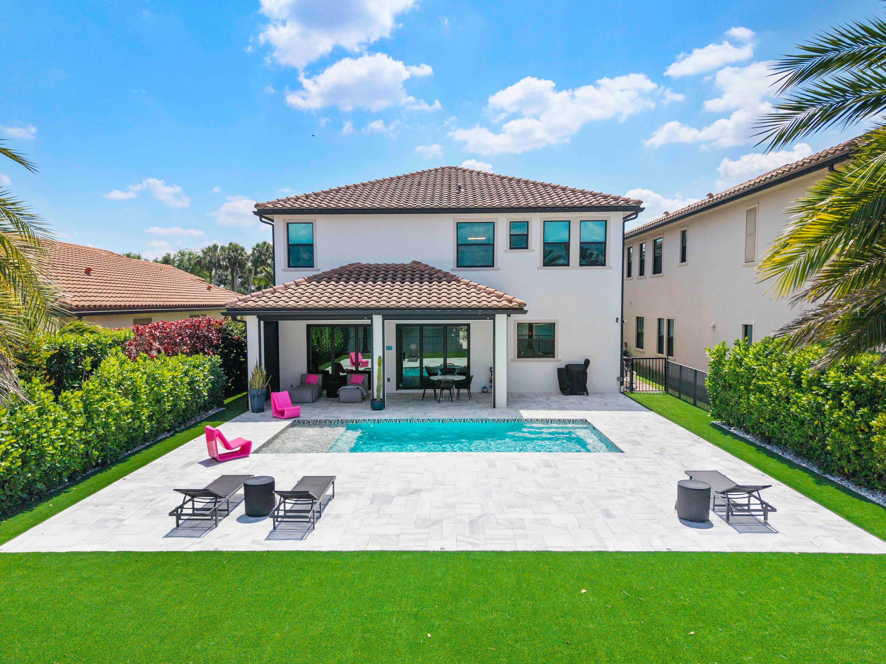 PARKLAND BAY - Residential