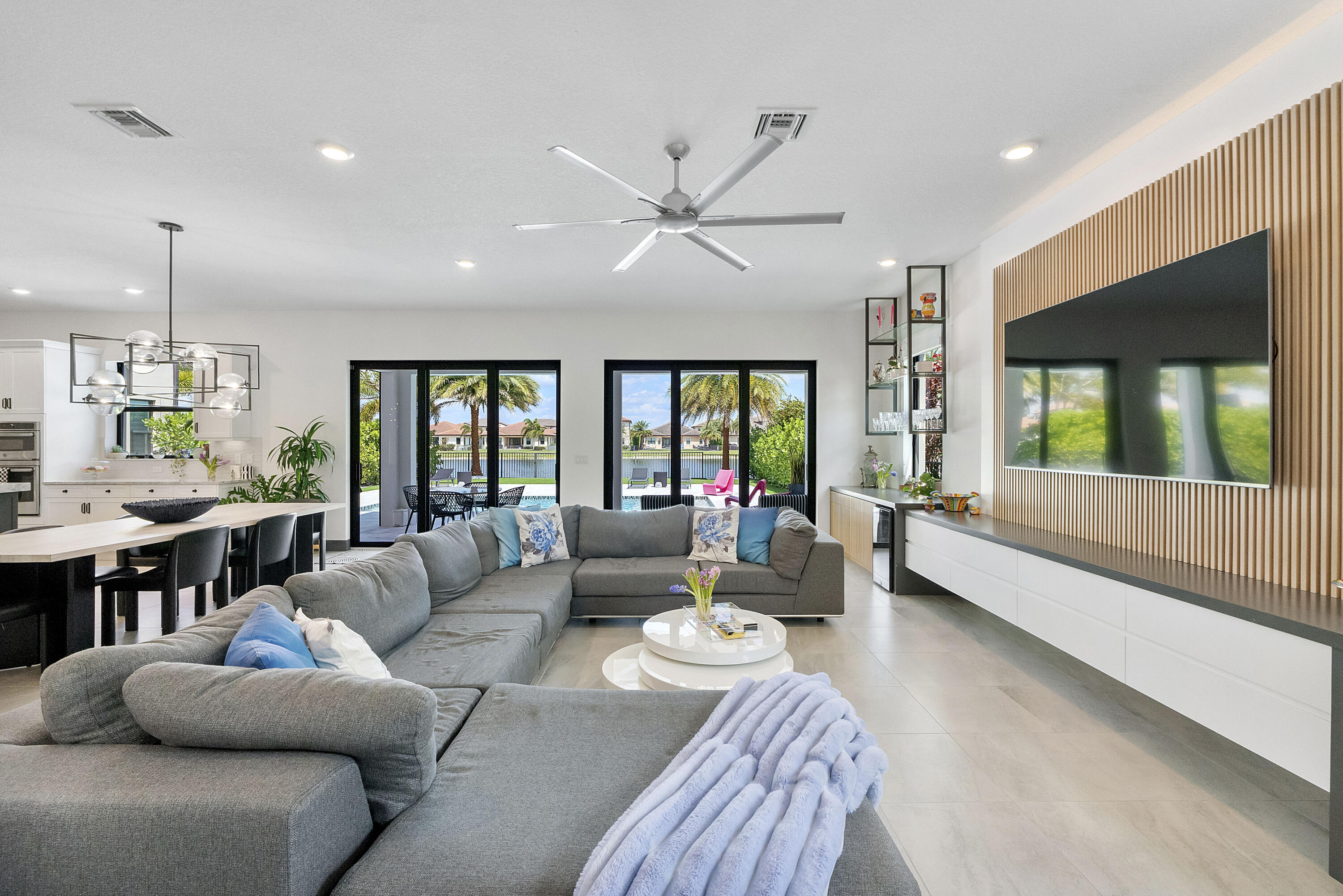 PARKLAND BAY - Residential