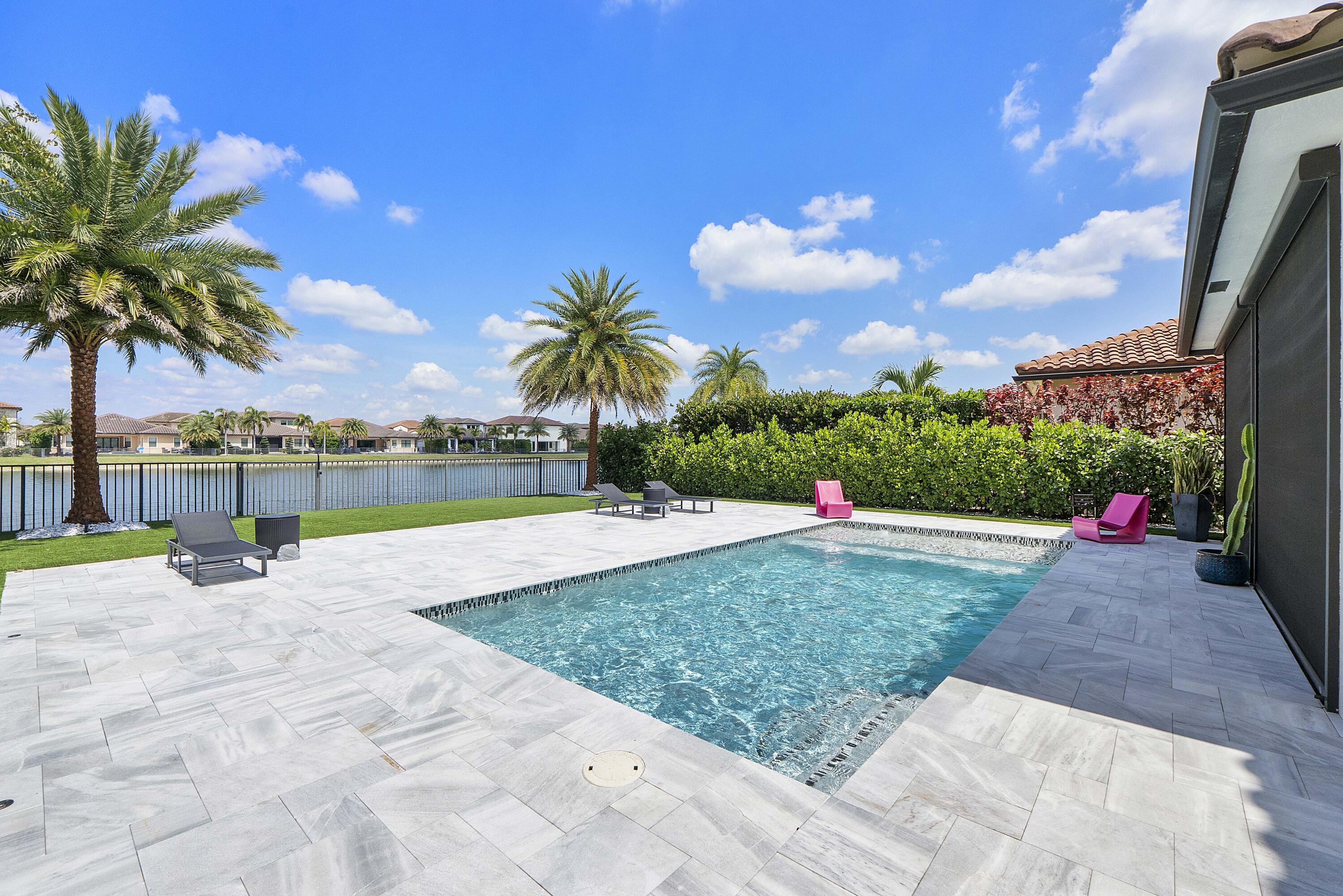 PARKLAND BAY - Residential