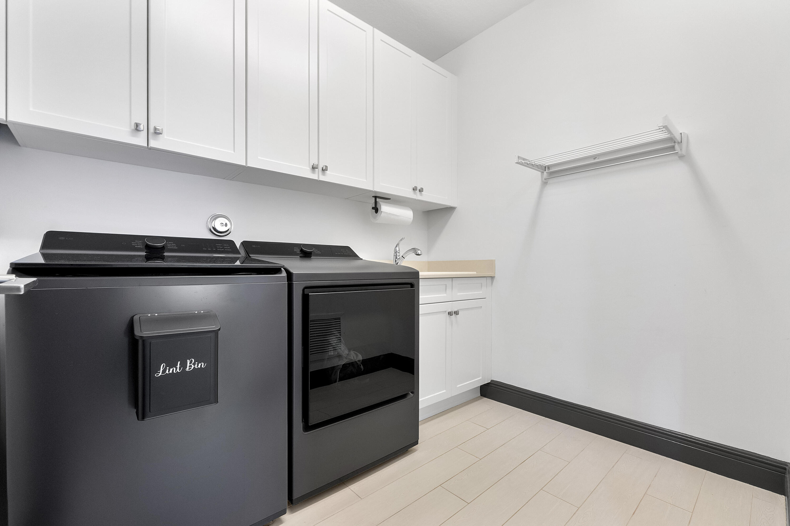 PARKLAND BAY - Residential